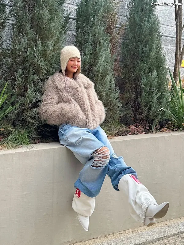Minnie ((G)I-DLE) photo 2 of 773