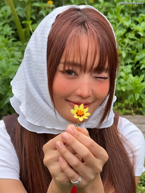 Minnie ((G)I-DLE) photo 8 of 773