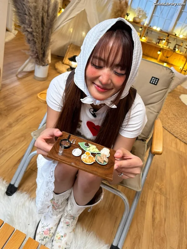 Minnie ((G)I-DLE) photo 9 of 773