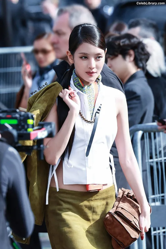 Minnie ((G)I-DLE) photo 10 of 773