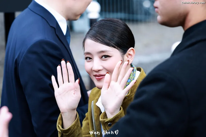 Minnie ((G)I-DLE) photo 8 of 773