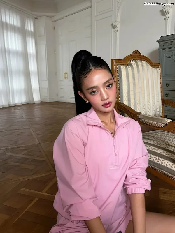 Minnie ((G)I-DLE) photo 13 of 773