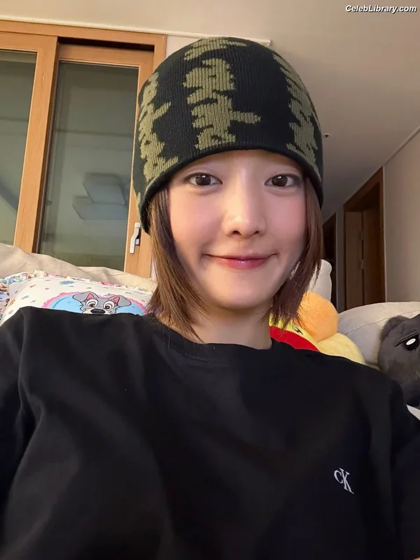 Minnie ((G)I-DLE) photo 20 of 773