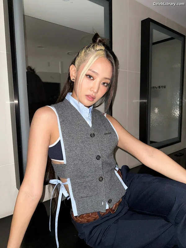 Minnie ((G)I-DLE) photo 12 of 773