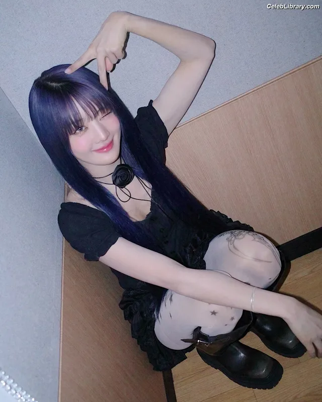 Minnie ((G)I-DLE) photo 8 of 773