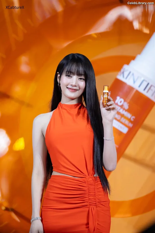 Minnie ((G)I-DLE) photo 21 of 773
