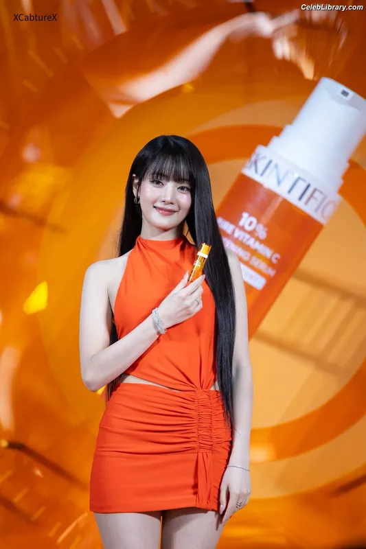 Minnie ((G)I-DLE) photo 19 of 773