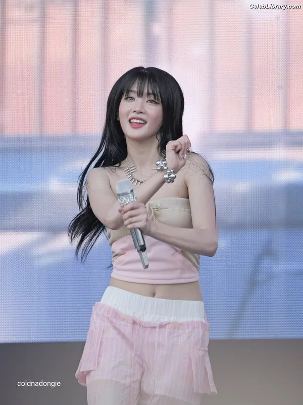 Minnie ((G)I-DLE) photo 24 of 773