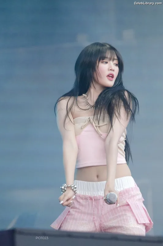 Minnie ((G)I-DLE) photo 1 of 773