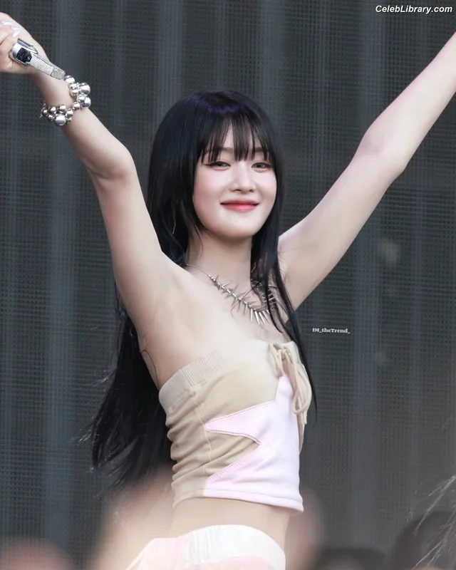 Minnie ((G)I-DLE) photo 3 of 773