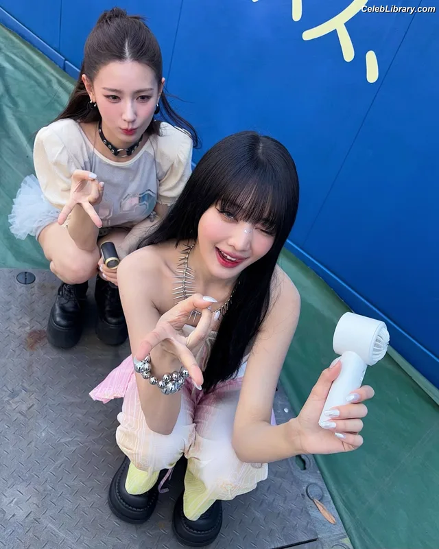 Minnie ((G)I-DLE) photo 11 of 773