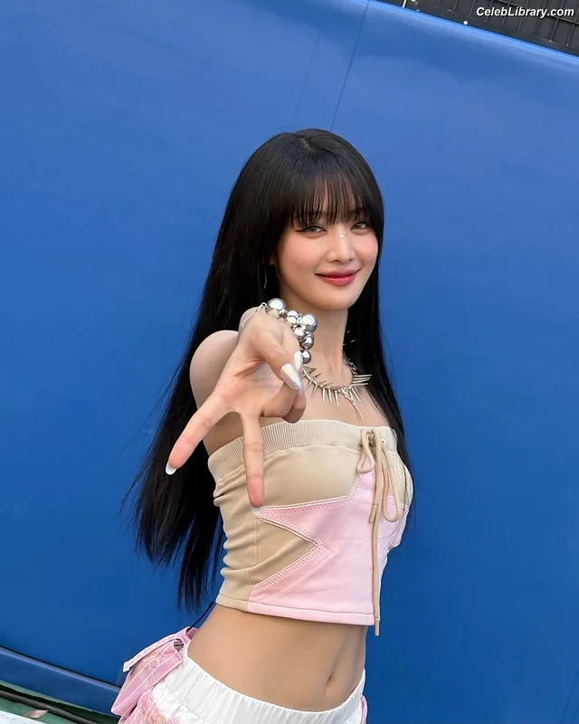 Minnie ((G)I-DLE) photo 14 of 773