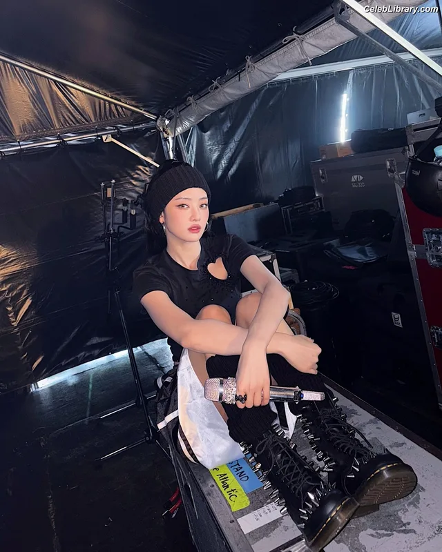 Minnie ((G)I-DLE) photo 9 of 773