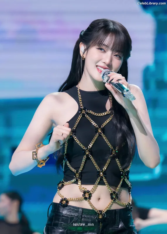 Minnie ((G)I-DLE) photo 15 of 773