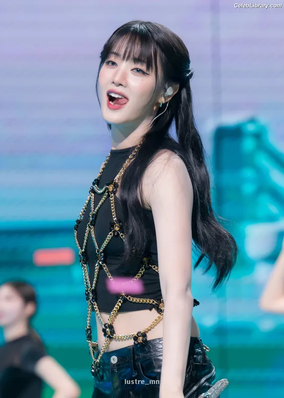 Minnie ((G)I-DLE) photo 16 of 773