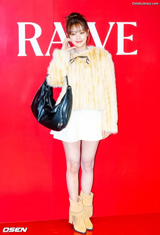 Minnie ((G)I-DLE) photo 8 of 773