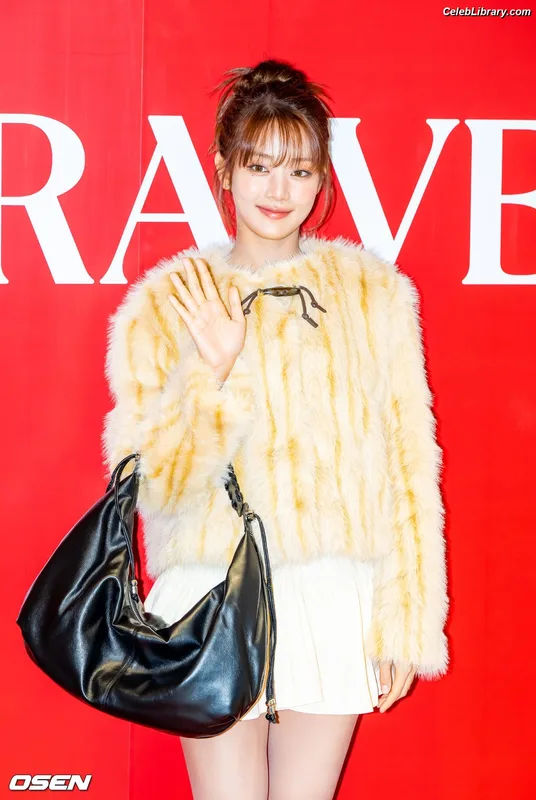 Minnie ((G)I-DLE) photo 9 of 773