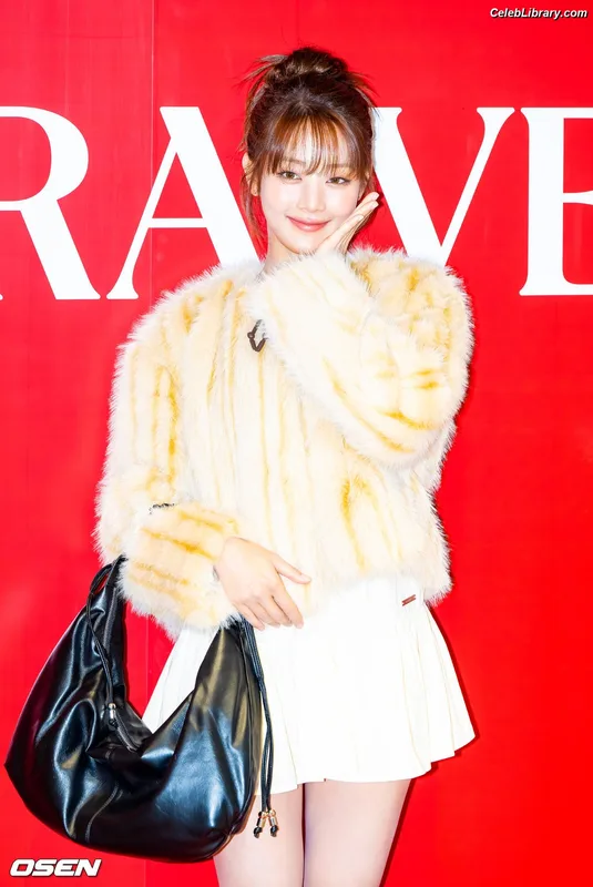Minnie ((G)I-DLE) photo 10 of 773