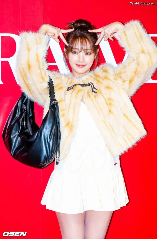 Minnie ((G)I-DLE) photo 12 of 773