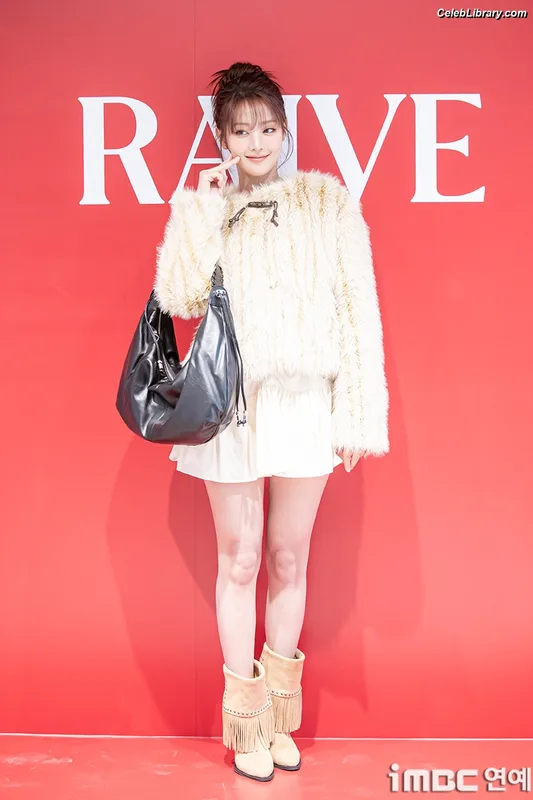 Minnie ((G)I-DLE) photo 20 of 773