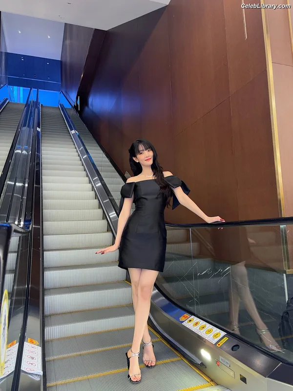 Minnie ((G)I-DLE) photo 10 of 773