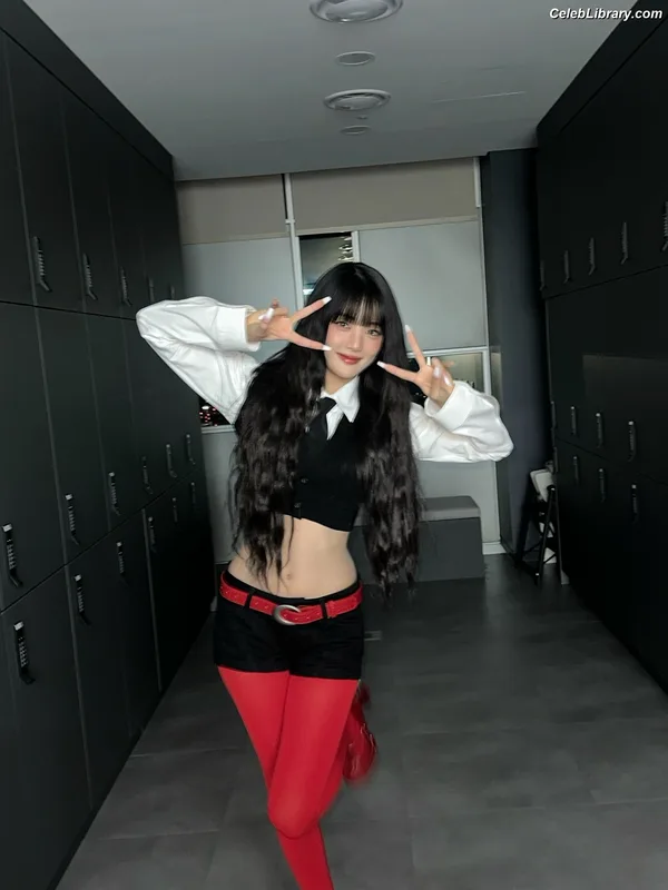 Minnie ((G)I-DLE) photo 13 of 773