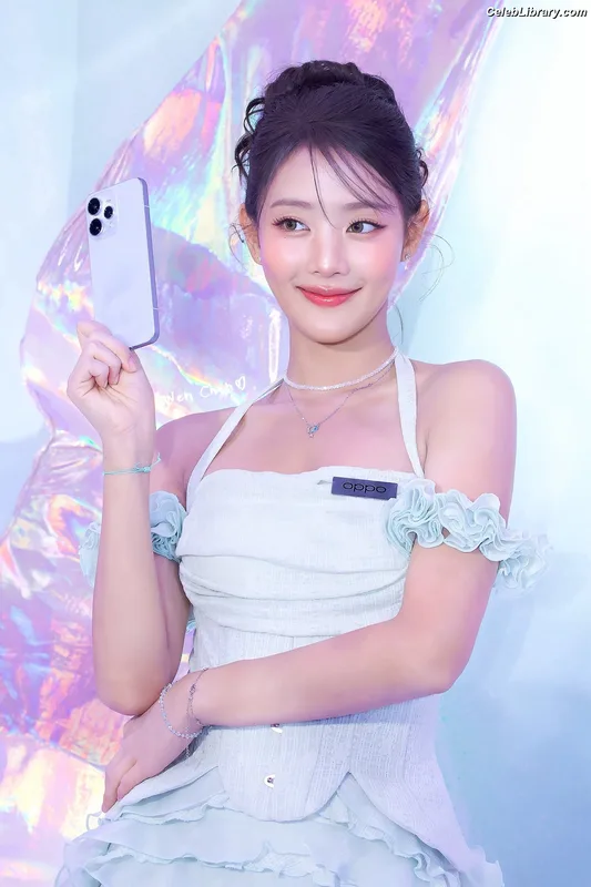 Minnie ((G)I-DLE) photo 4 of 773
