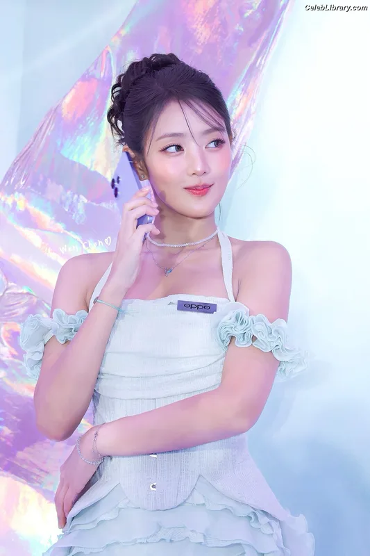Minnie ((G)I-DLE) photo 1 of 773