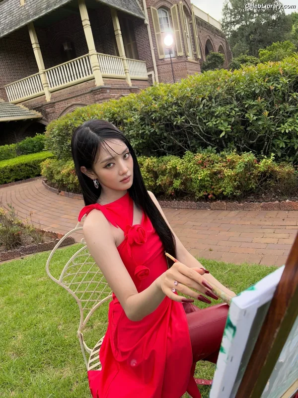 Minnie ((G)I-DLE) photo 12 of 773