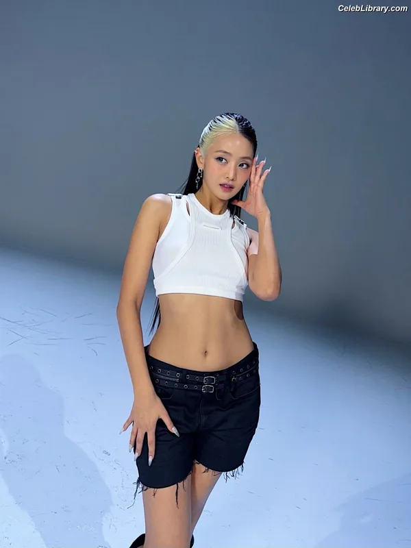 Minnie ((G)I-DLE) photo 1 of 773