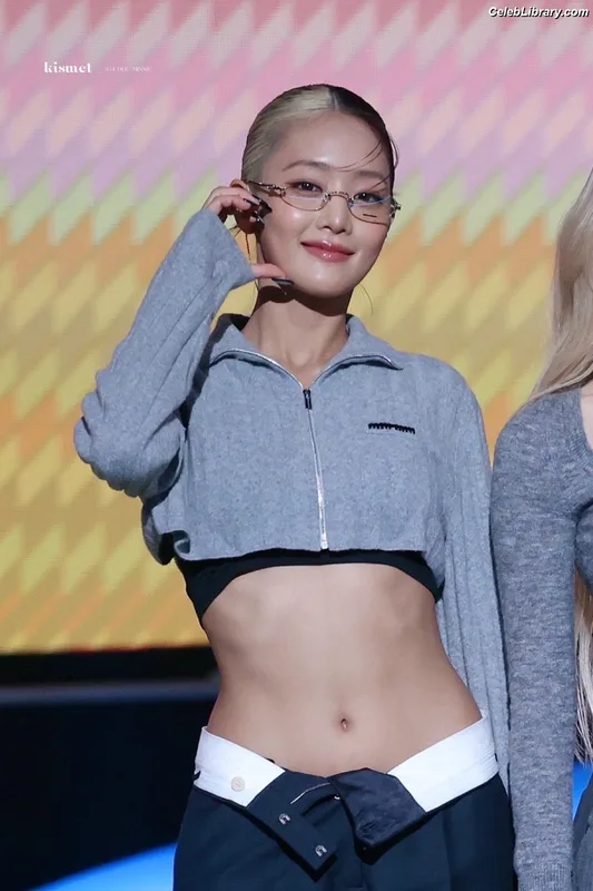 Minnie ((G)I-DLE) photo 14 of 773