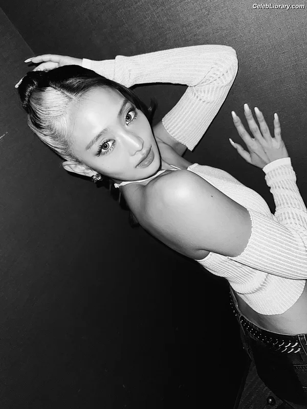 Minnie ((G)I-DLE) photo 4 of 773