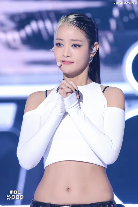 Minnie ((G)I-DLE) photo 11 of 773