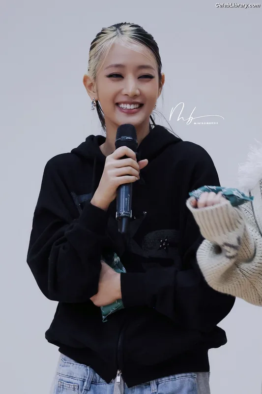 Minnie ((G)I-DLE) photo 21 of 773
