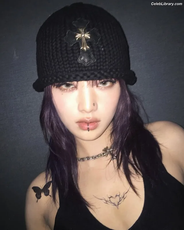 Minnie ((G)I-DLE) photo 20 of 773