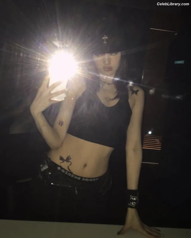 Minnie ((G)I-DLE) photo 1 of 773