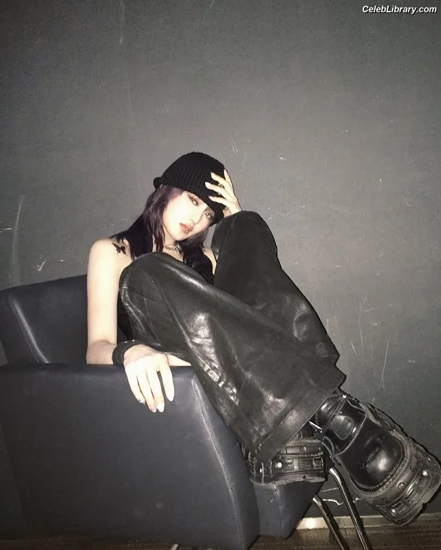 Minnie ((G)I-DLE) photo 2 of 773