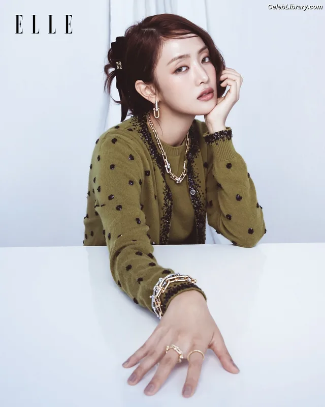 Minnie ((G)I-DLE) photo 14 of 773