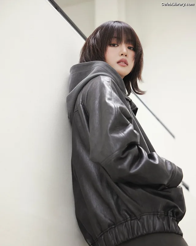 Minnie ((G)I-DLE) photo 2 of 773