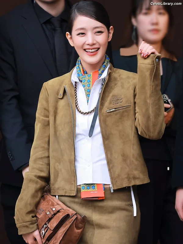 Minnie ((G)I-DLE) photo 4 of 773