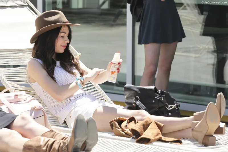 Miranda Cosgrove photo 11 of 264