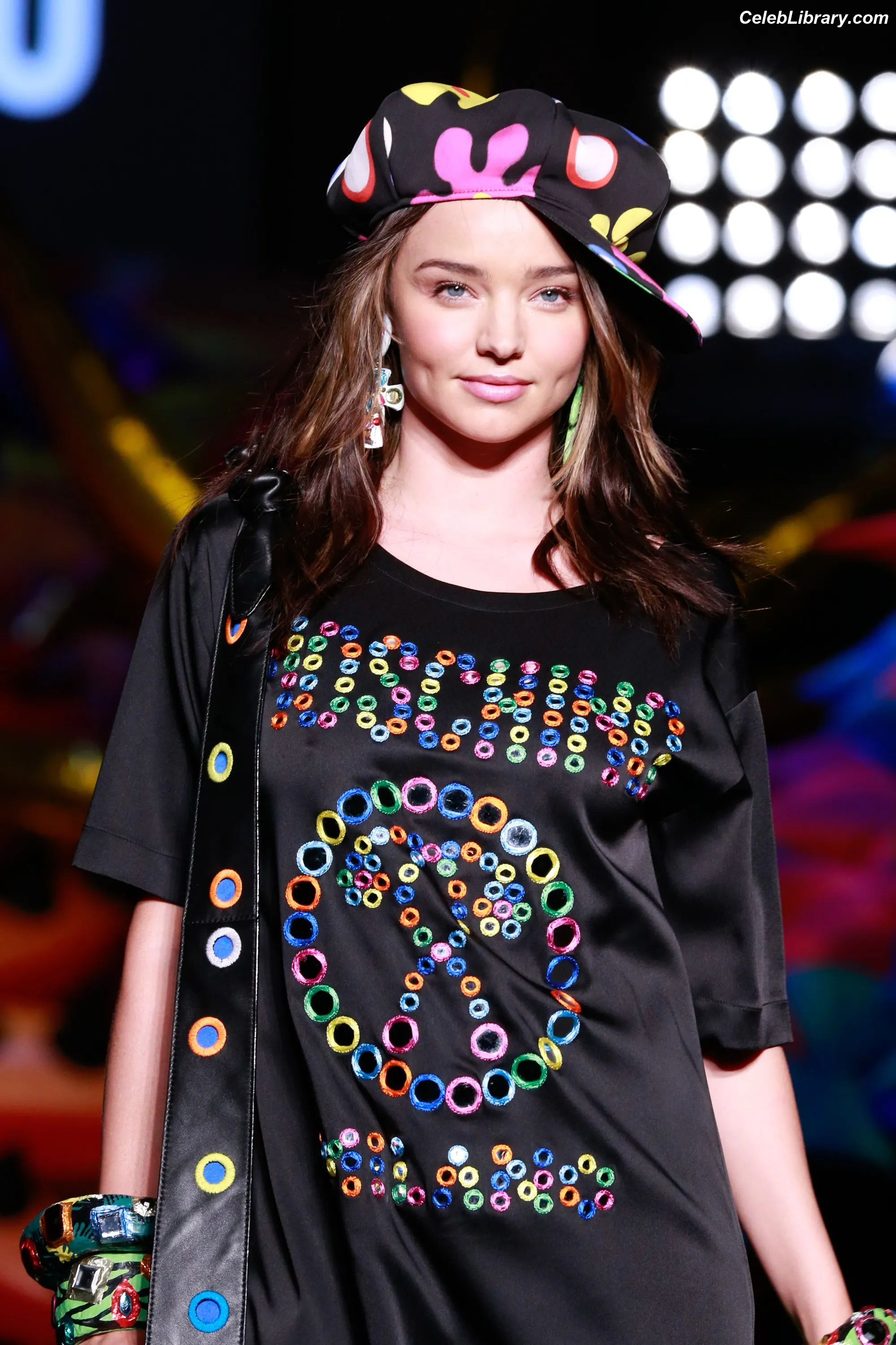 Miranda Kerr photo 22 of 803