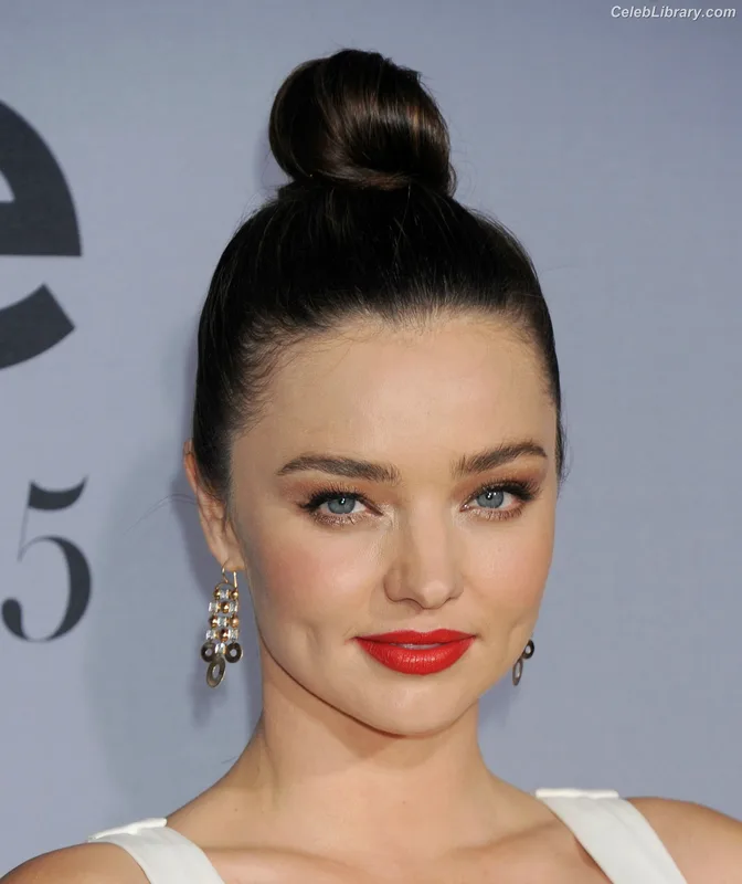 Miranda Kerr photo 11 of 801