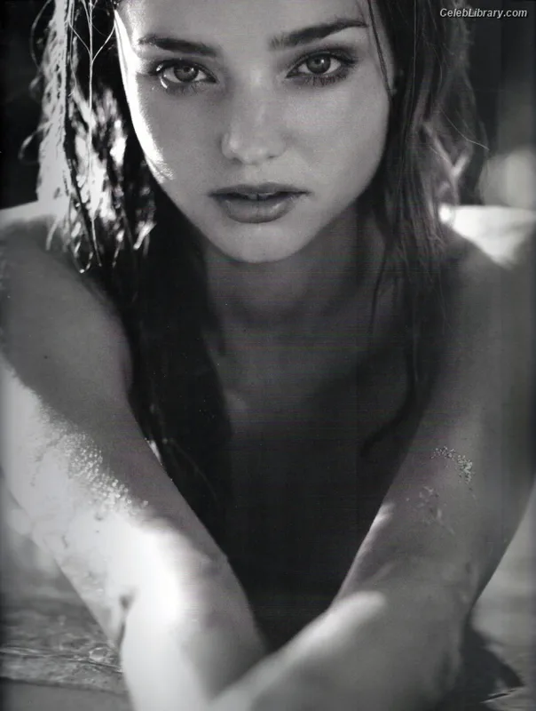 Miranda Kerr photo 18 of 801