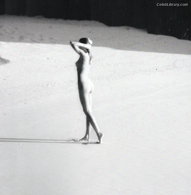Miranda Kerr photo 20 of 801