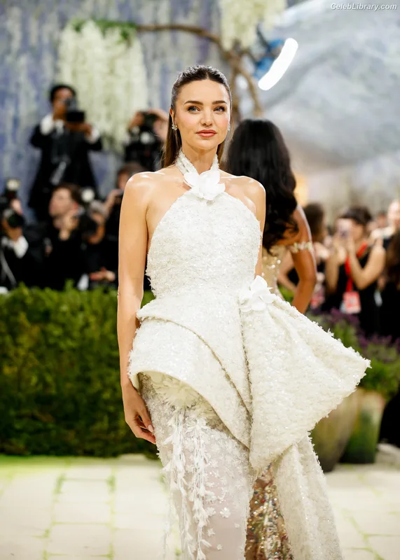 Miranda Kerr photo 8 of 801