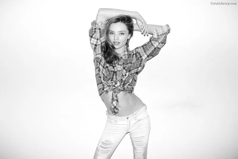 Miranda Kerr photo 6 of 801