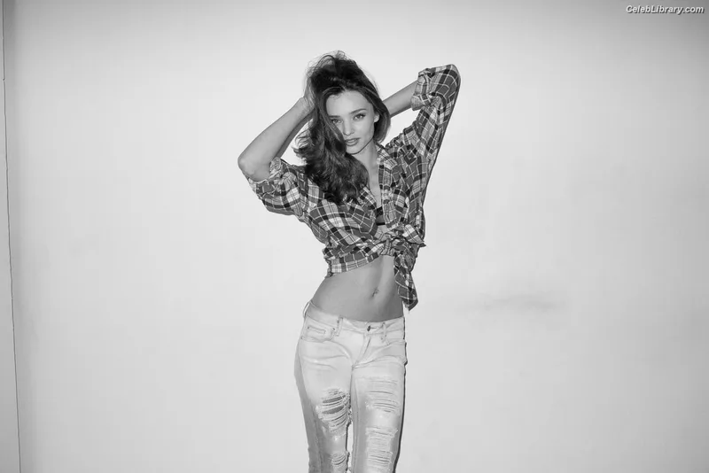 Miranda Kerr photo 8 of 801