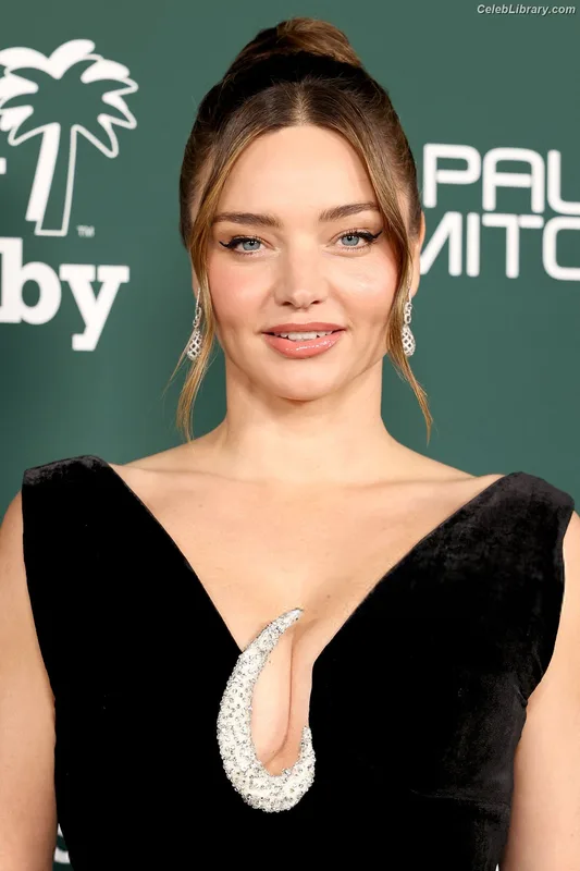 Miranda Kerr photo 15 of 801