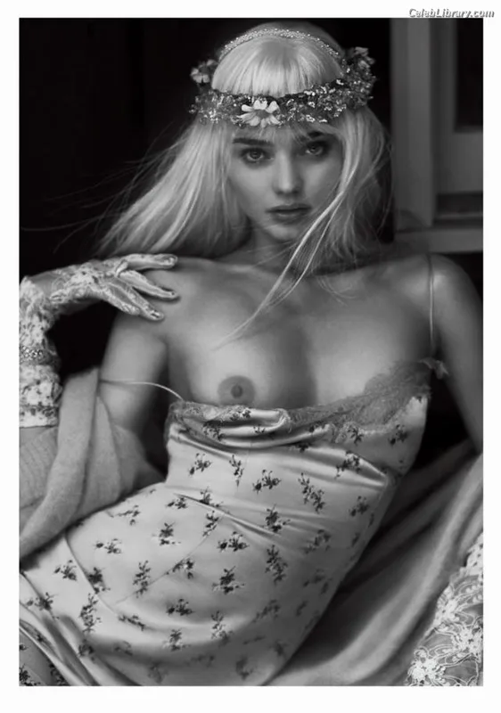 Miranda Kerr photo 17 of 801